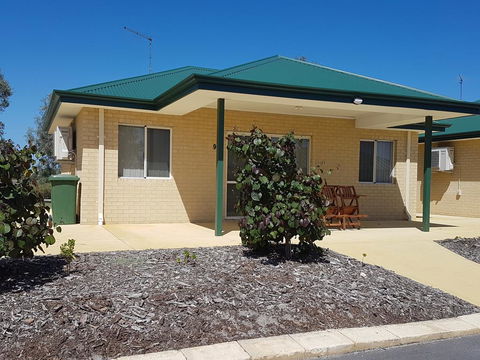 Golden Ponds - Accommodation Perth 3