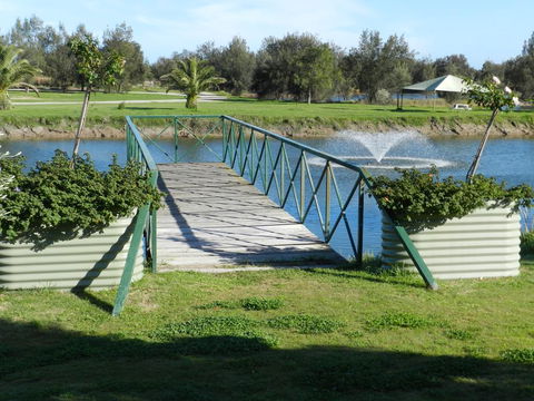 Golden Ponds - Accommodation Perth 0