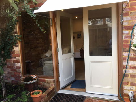 Gorgeous Studio 2 Minutes From The Heart Of Subiaco - Perth Resorts 2
