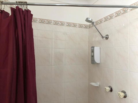 Goulburn Motor Inn - Perth Resorts 3
