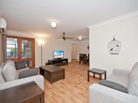 Government Road, 27, Skippers Rest - Accommodation Perth 0