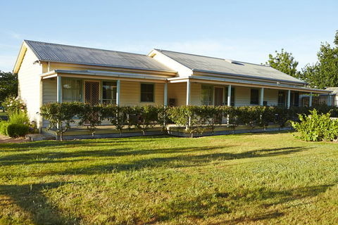 Grampians View B&B - Accommodation Perth 2