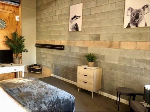 Granite Belt Cabins - Accommodation Perth 2