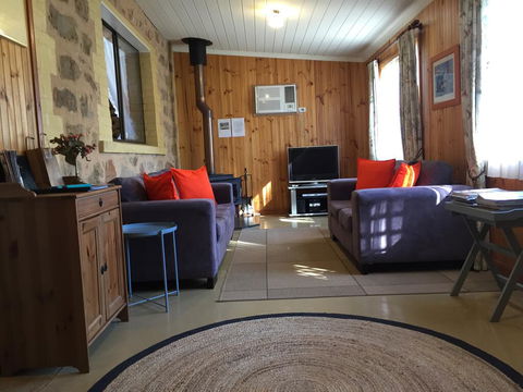 Granmas Cottage - Accommodation Perth 2