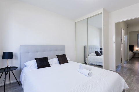 Great South Perth Location With Reserved Parking - Perth Resorts 1