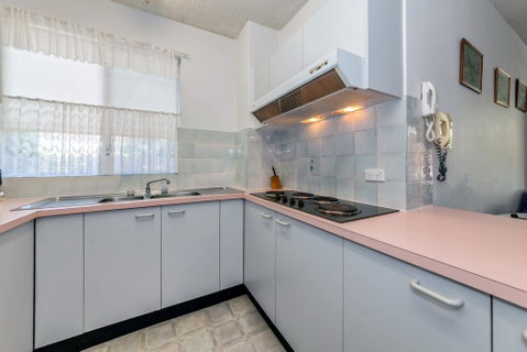 Gretel Lodge, Unit 4/1 Gretel Close - Accommodation Perth 3