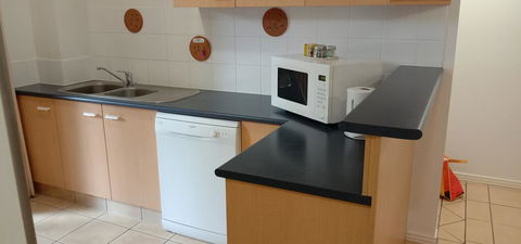 Ground Floor Family Apartment At Family Resort - Accommodation Perth 2