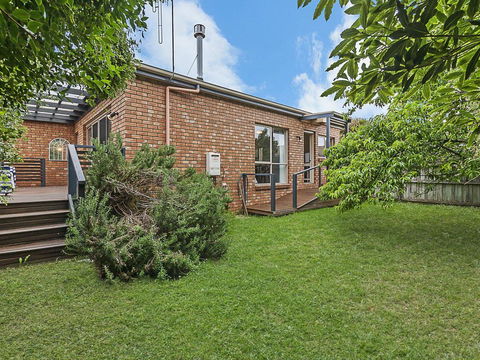 GUILDFORD COTTAGE - Accommodation Perth 3