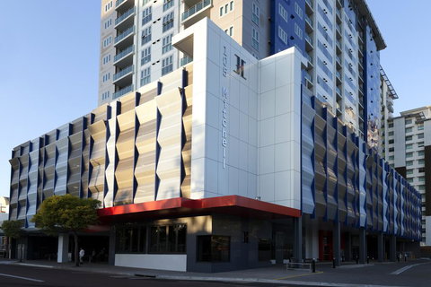 H On Mitchell Apartment Hotel - Accommodation Perth 0