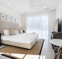 Hamptons 1 Broadbeach Apartment - 1 Bedroom - New Luxurious - Accommodation Perth