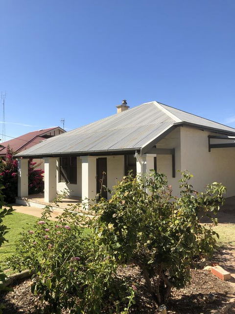 Happy Hours - Accommodation Perth 0