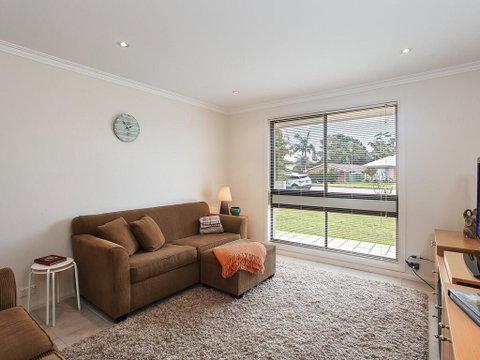 Happy Tails' , 55 Pantowora Street - Pet Friendly, Air Conditioned - Accommodation Perth 3