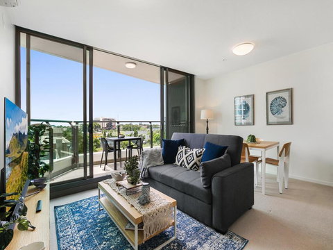 HARBOURSIDE- Hosted By: L'Abode Accommodation - Accommodation Perth 0