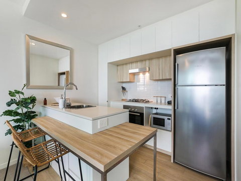 HARBOURSIDE- Hosted By: L'Abode Accommodation - Accommodation Perth 1