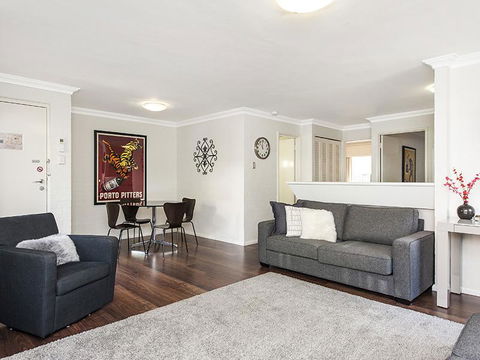 Hay St - Subi - Accommodation Perth 3