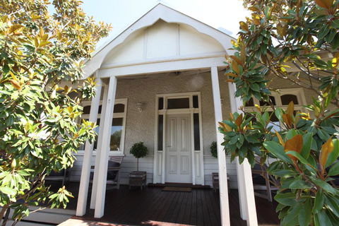 Healesville House - Magnolia House - Perth Resorts 2