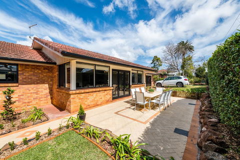 Hedge House - Luxury, Space, Style, Great Location - Perth Resorts 2