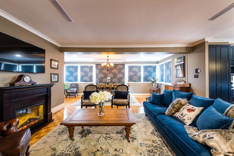 Hedge House - Luxury, Space, Style, Great Location - Perth Resorts 1