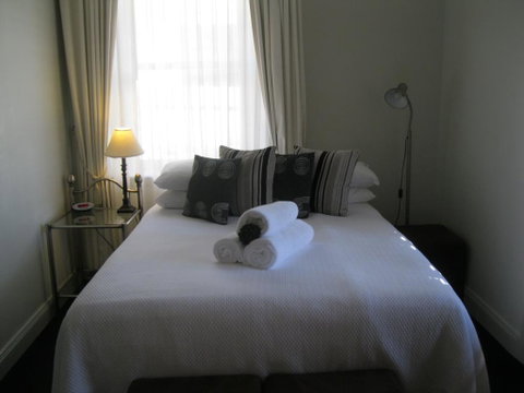 Heritage Guesthouse - Accommodation Perth 0