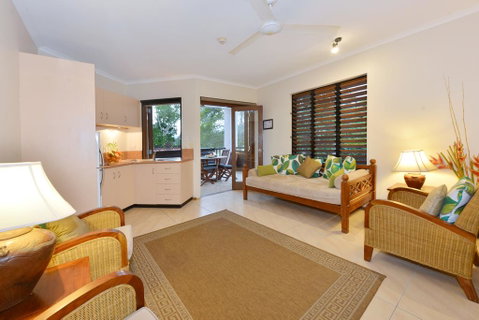 Hibiscus Hi - Accommodation Perth 0