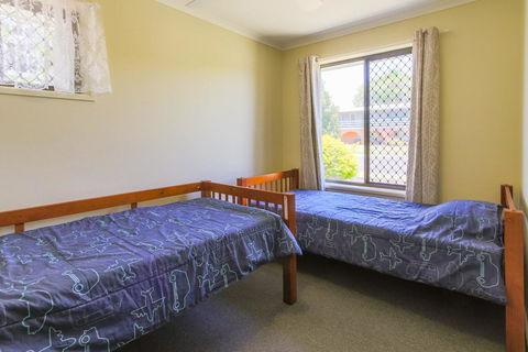 Hibiscus Holiday Home - Perth Resorts 2
