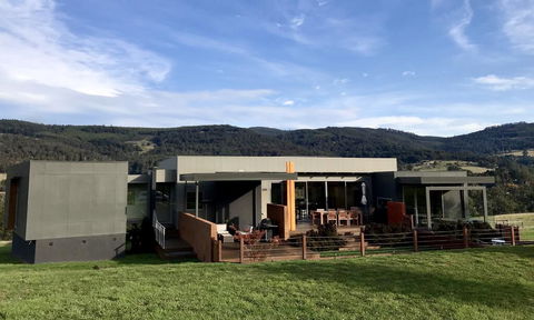 Highland Getaway - Perth Resorts 1