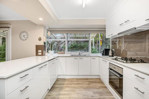 Hilltop Beach House: Newly Updated - Perth Resorts 1