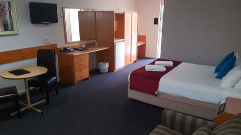 Hilltops Retreat Motor Inn - Accommodation Perth 1