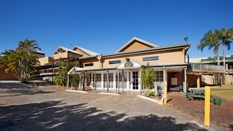 Hinterland Hotel Nerang - Perth Resorts 1