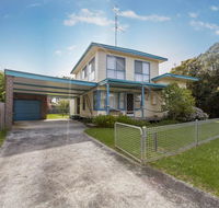 HOLIDAY ON NAUTILUS INVERLOCH - Accommodation Perth