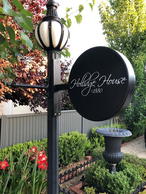 Hollidge House 5 Star Luxury Apartments - Accommodation Perth 1