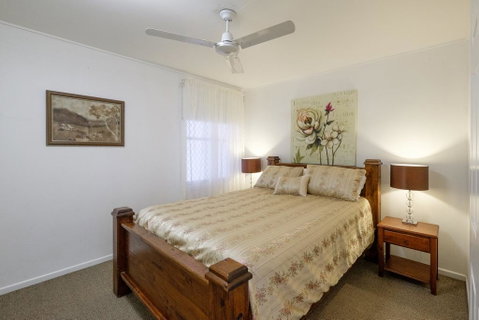 Home At Southside Central - Accommodation Perth 3