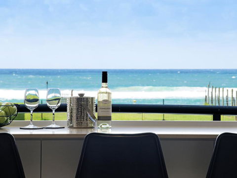 Home By The Sea - Perth Resorts 0