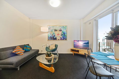 HomeHotel-Urban Retreat In Secure Boutique Block - Perth Resorts 0