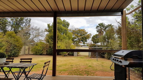 Homely Getaways - Eighth Street Mildura - Perth Resorts 1