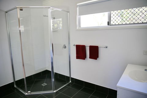 Honeybee - Country Accommodation - Perth Resorts 3