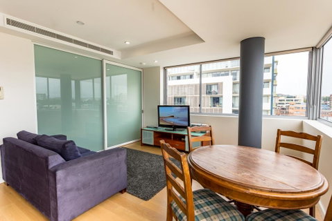 Honeysuckle Executive Suites - Accommodation Perth 2