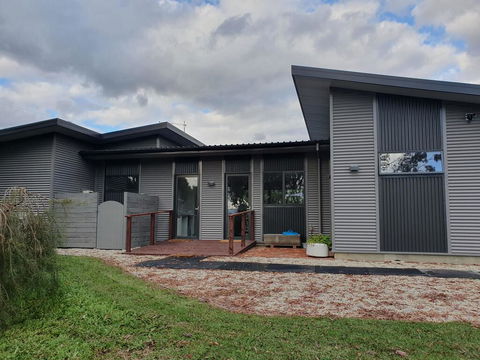 Hoof & Hound Country Escape - Accommodation Perth 2