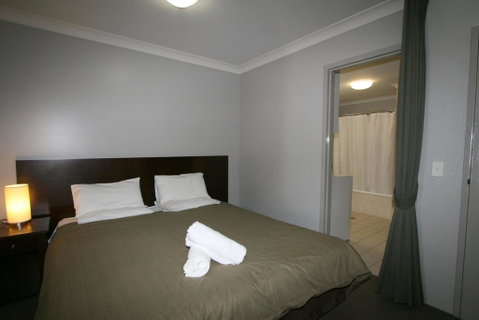 Horizons 402/10 Kosciuszko Road - Accommodation Perth 2