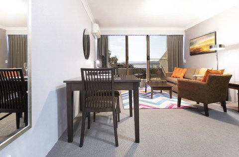 Horizons 418 - Lake Jindabyne Waterfront - Accommodation Perth 3