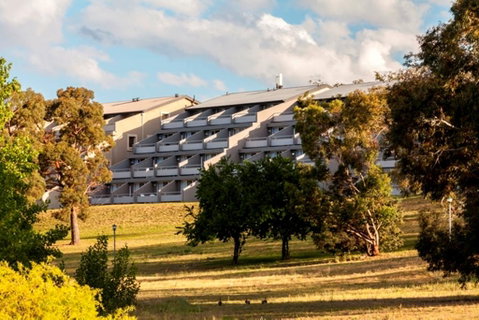 Horizons 418 - Lake Jindabyne Waterfront - Accommodation Perth 1