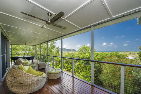 Horseshoe Bay Vista - Perth Resorts 0