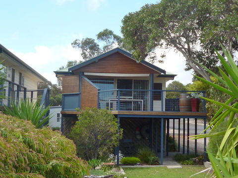 Island View 2 - Perth Resorts 0