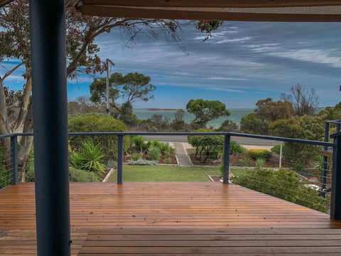Island View 2 - Perth Resorts 1