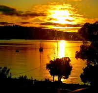 Islandview Beachhouse - 60m down driveway to Beach Dover Tasmania - Accommodation Perth
