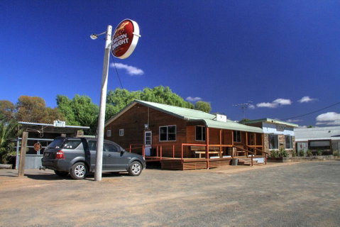 Ivanhoe Hotel Motel - Accommodation Perth 0