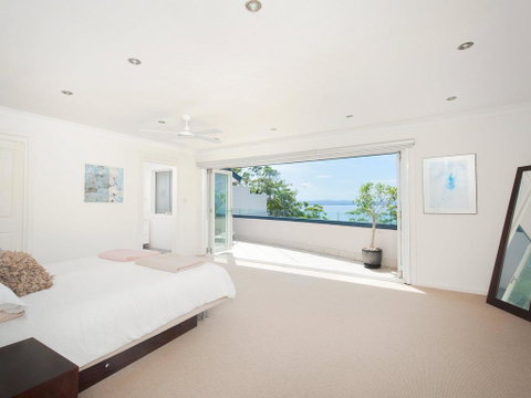 Jacaranda Blue @ Corlette - Accommodation Perth 3