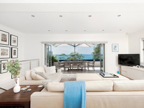 Jacaranda Blue @ Corlette - Accommodation Perth 0