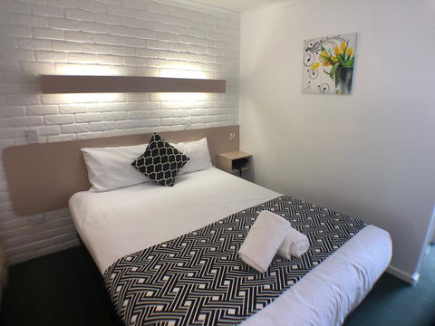 Jacaranda Place Motor Inn - Perth Resorts 2