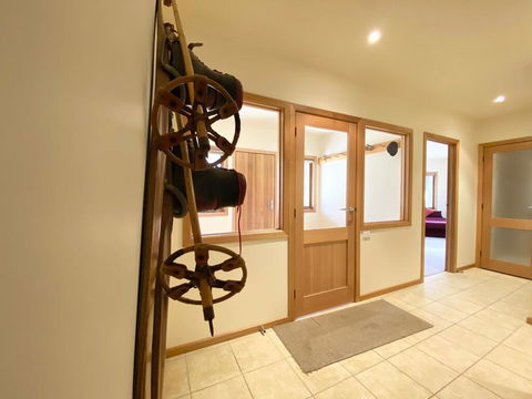 Jasandre - Accommodation Perth 2